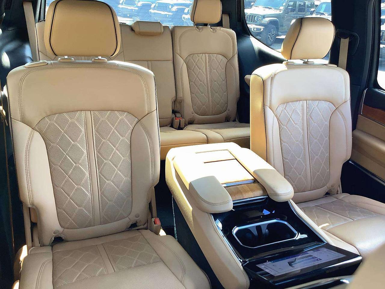2022 Jeep Grand Wagoneer Series III Photo