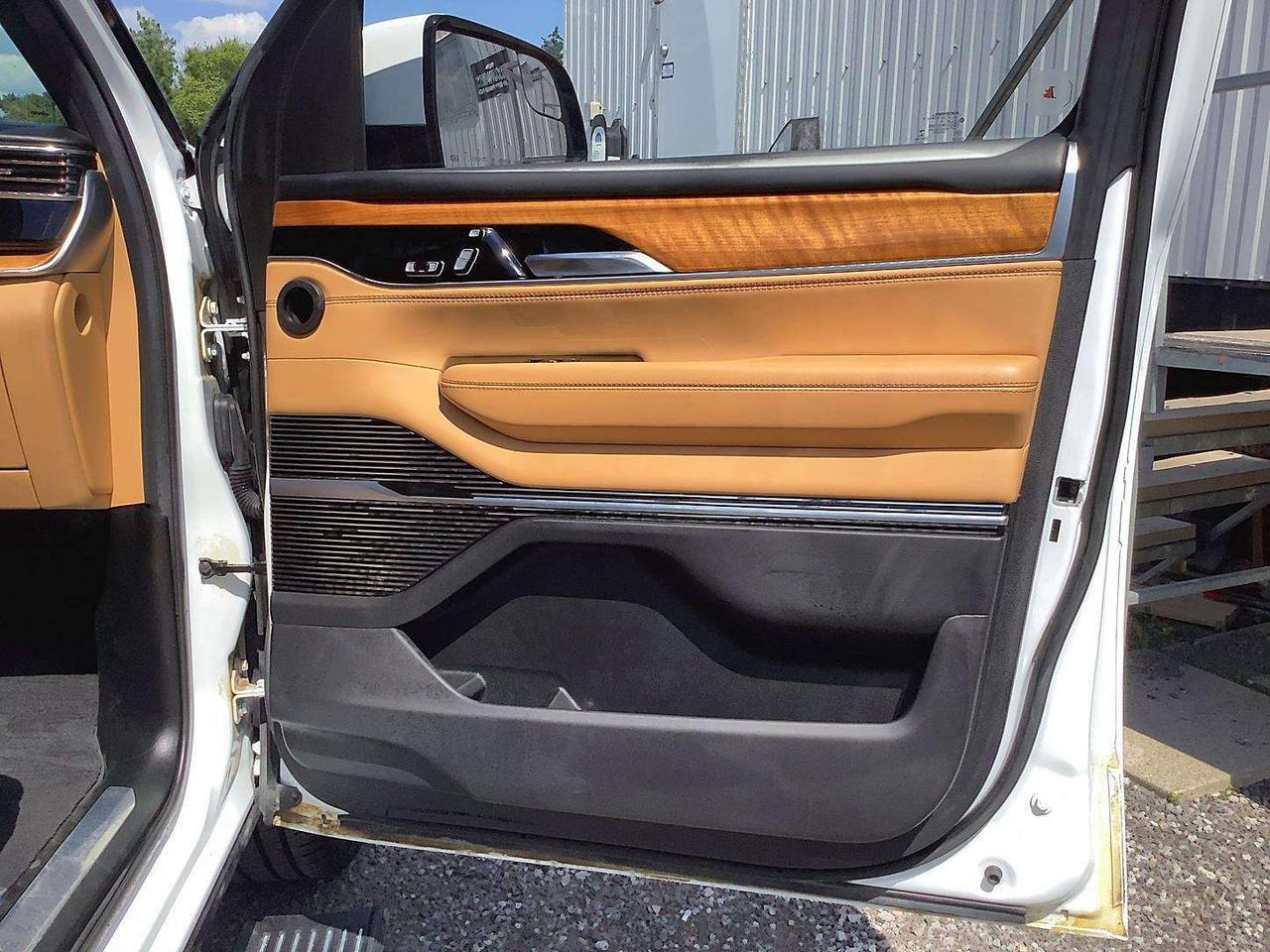 2022 Jeep Grand Wagoneer Series III Photo