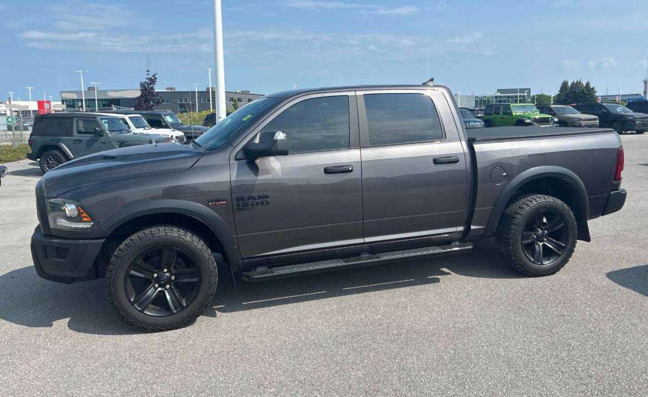 2021 RAM 1500 Classic WARLOCK | CLEAN CARFAX | HEMI | TONNEAU| LOW KMS Photo