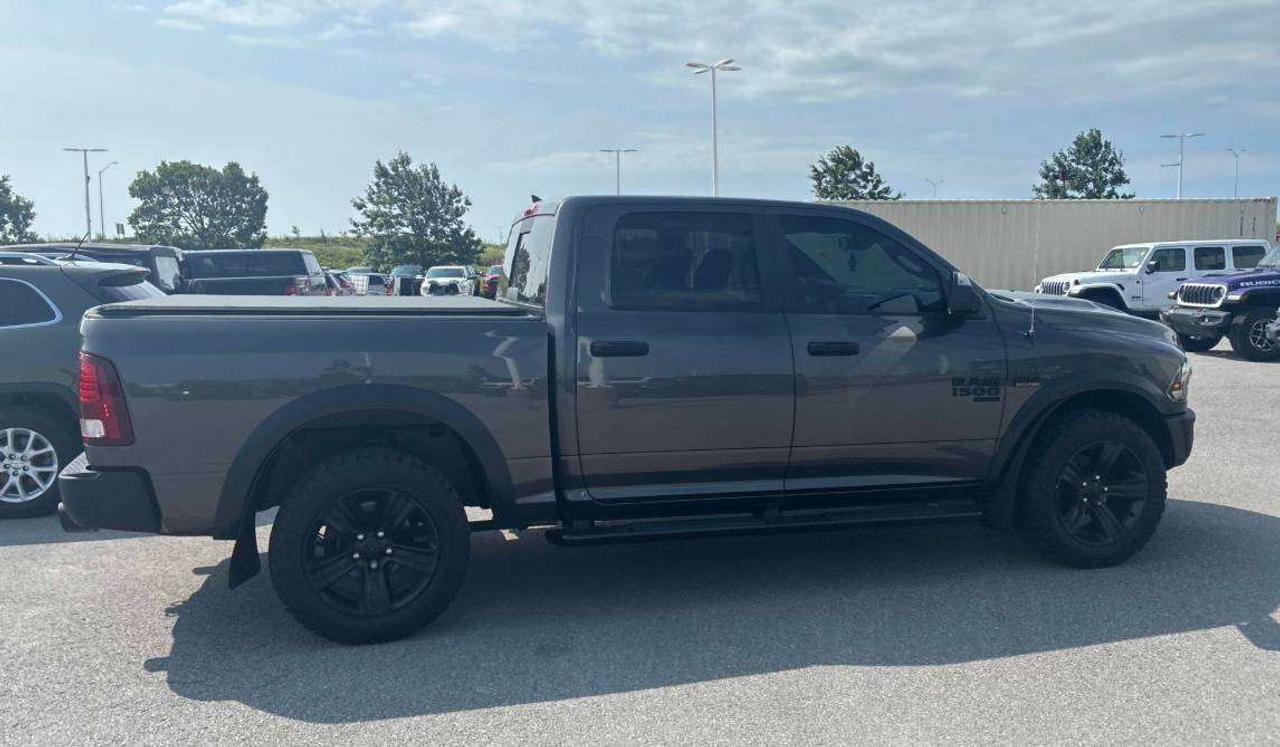 2021 RAM 1500 Classic WARLOCK | CLEAN CARFAX | HEMI | TONNEAU| LOW KMS Photo