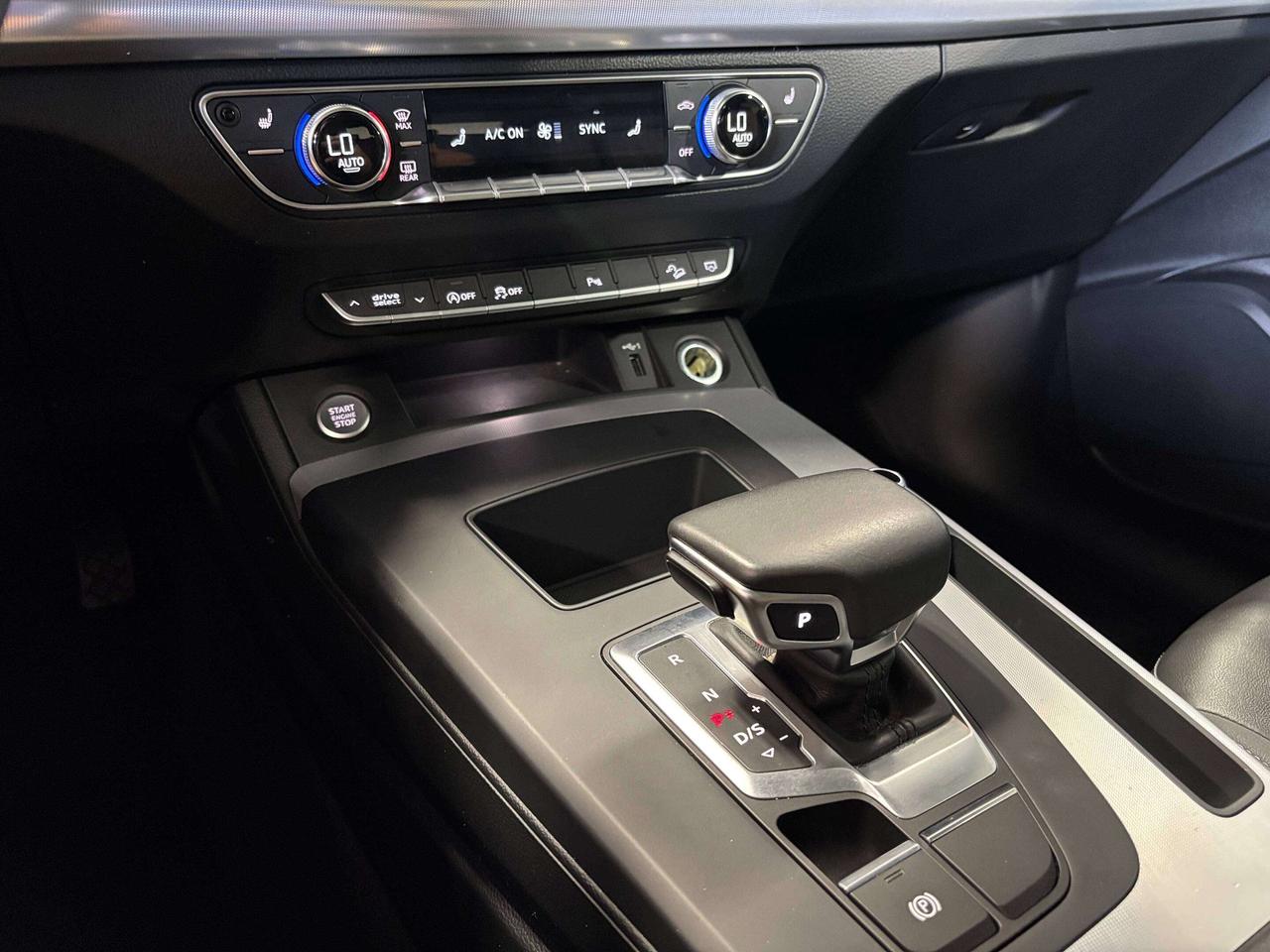 2021 Audi Q5 Progressiv|S-LINE|QUATTRO|CLUSTERNAV|PANO|LEATHER| Photo