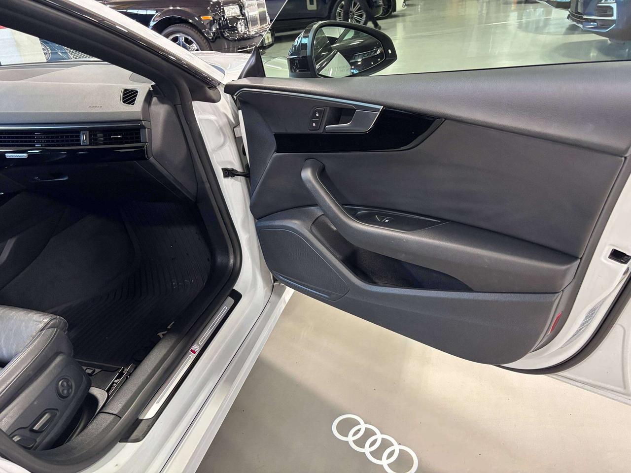 2021 Audi A5 Sportback Progressiv|S-LINE|QUATTRO|CLUSTERNAV|LEATHER|ROOF| Photo