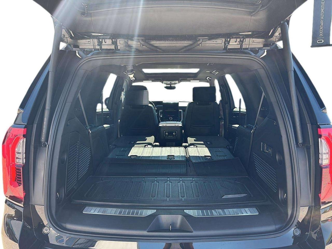 2025 GMC Yukon Denali Photo