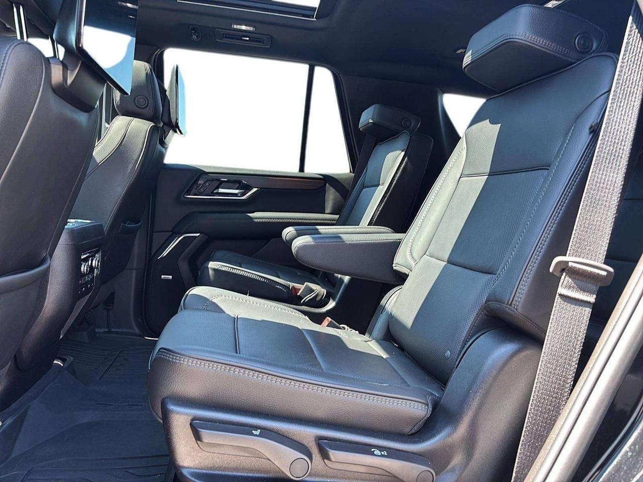 2025 GMC Yukon Denali Photo