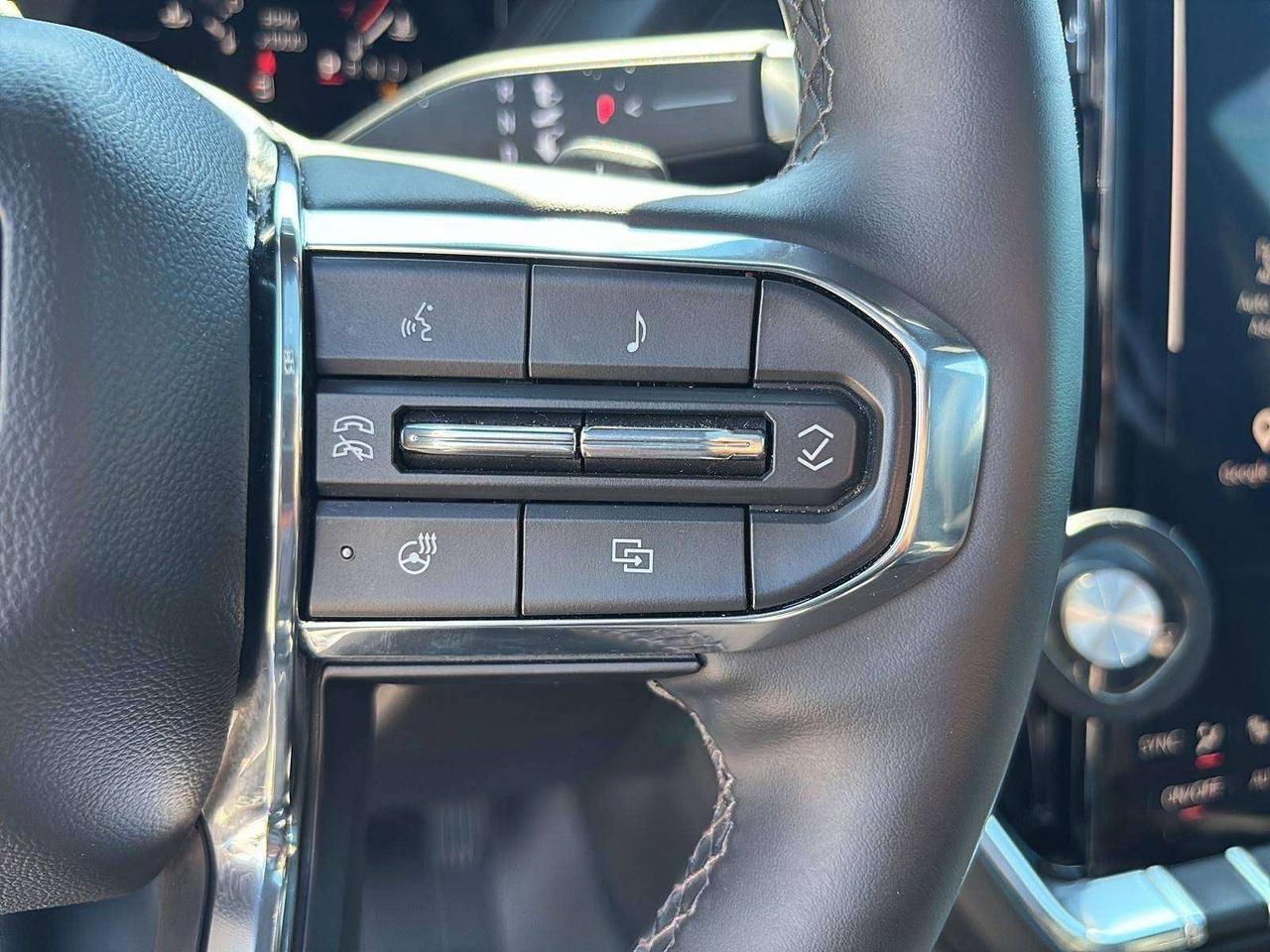 2025 GMC Yukon Denali Photo