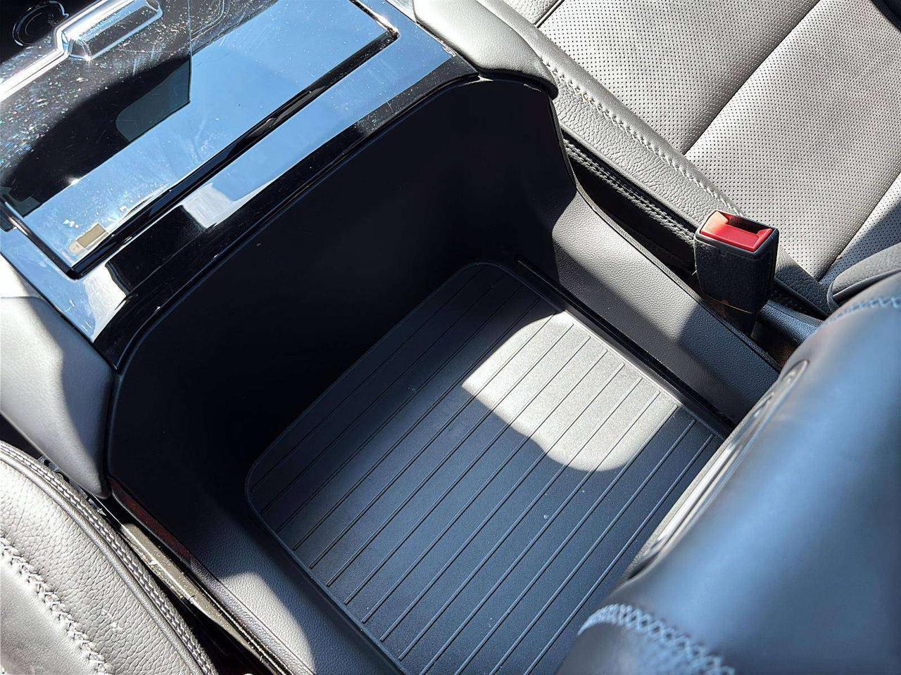 2025 GMC Yukon Denali Photo