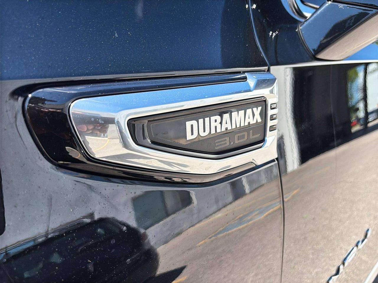 2025 GMC Yukon Denali Photo