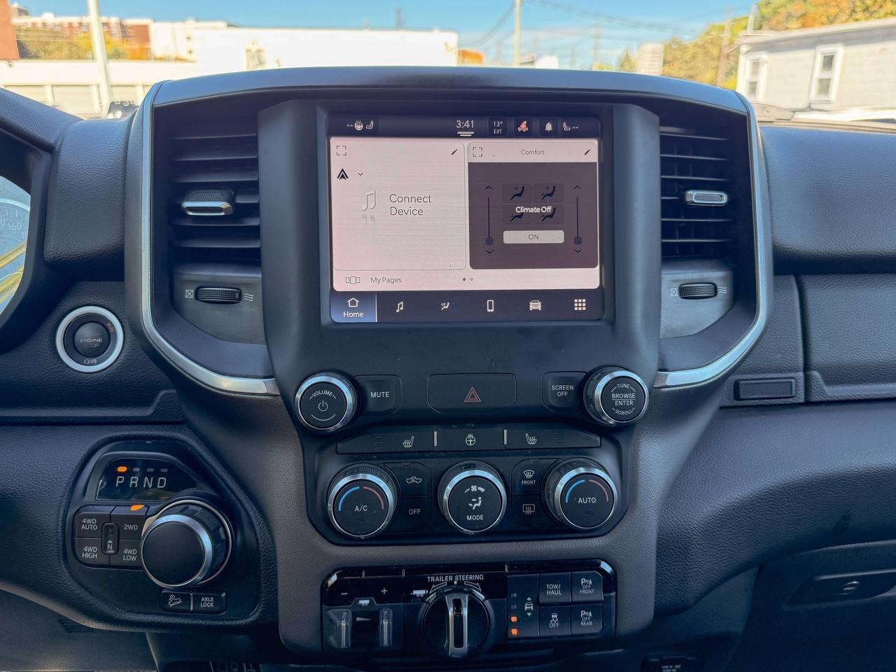 2022 RAM 1500 Big Horn | BLUETOOTH | ALPINE AUDIO | REMOTE START Photo