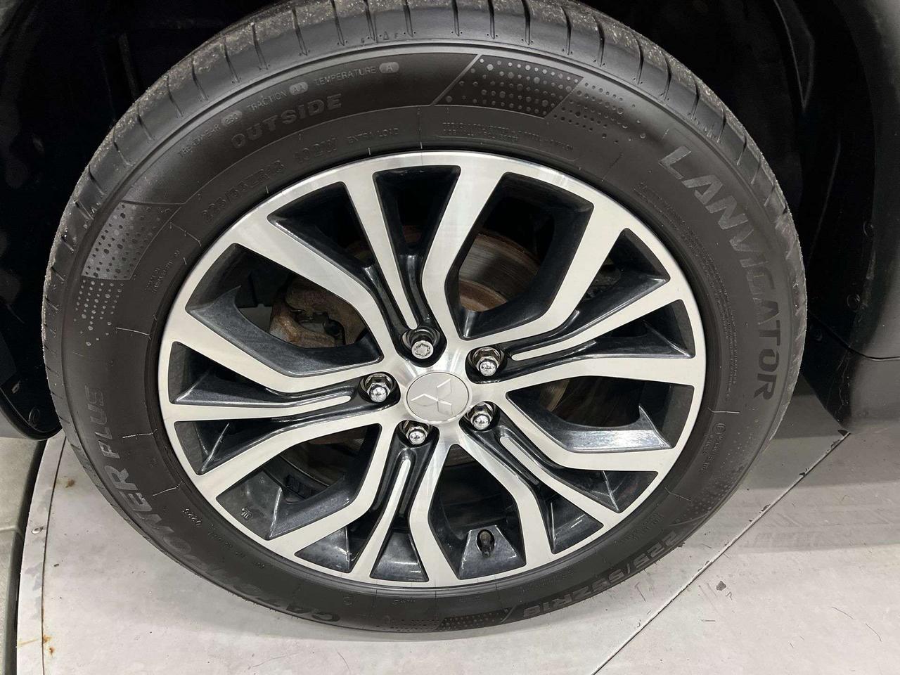 2019 Mitsubishi RVR SE AWD | LOW KMS! | HTD SEATS | CARPLAY | ALLOYS Photo