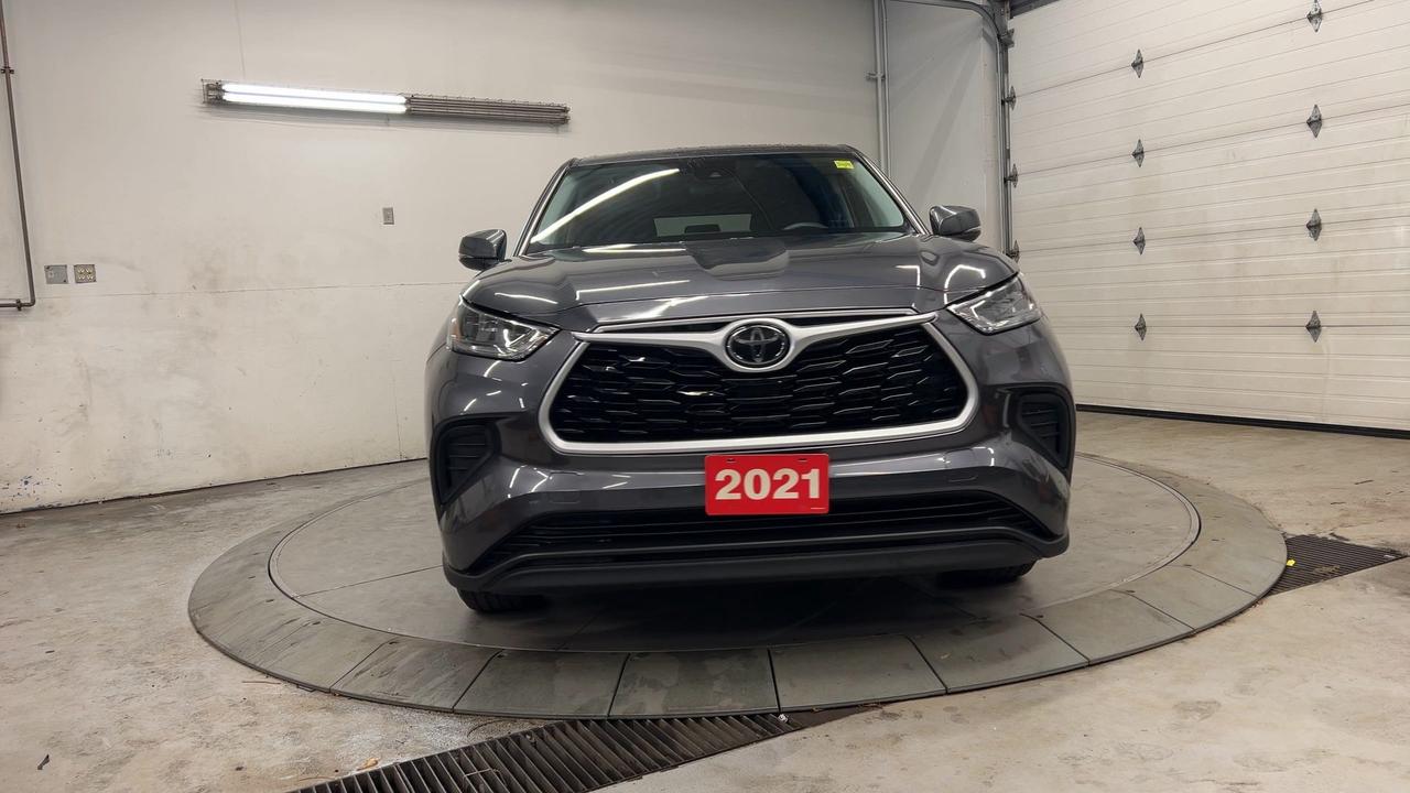 2021 Toyota Highlander AWD | 8-PASS | CARPLAY | ALLOYS | ADAPT. CRUISE Photo