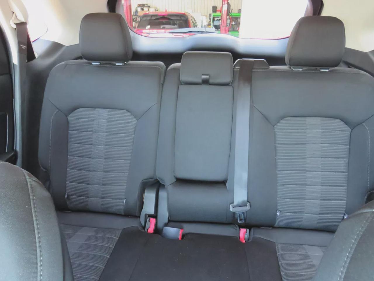 2016 Ford Edge SEL | AWD | Automatic | Alloy Wheels | Panoramic Sunroof | Heated Steering Wheel | Dual Climate Control | Touchscreen Display | Navigation | Bluetooth | Back-Up Camera | Rear Park Assist | Cruise Control | Remote Start | Trailer Tow Package Photo