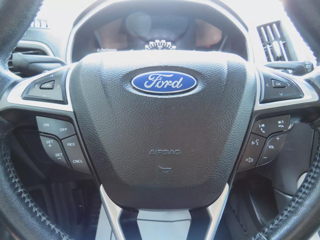 2016 Ford Edge SEL | AWD | Automatic | Alloy Wheels | Panoramic Sunroof | Heated Steering Wheel | Dual Climate Control | Touchscreen Display | Navigation | Bluetooth | Back-Up Camera | Rear Park Assist | Cruise Control | Remote Start | Trailer Tow Package Photo