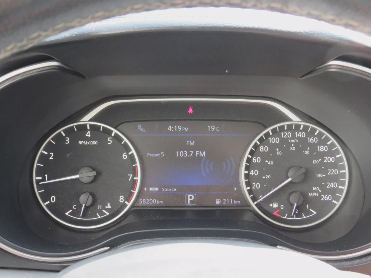 2016 Nissan Maxima SV Photo