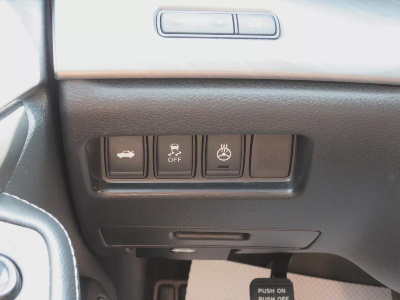 2016 Nissan Maxima SV Photo