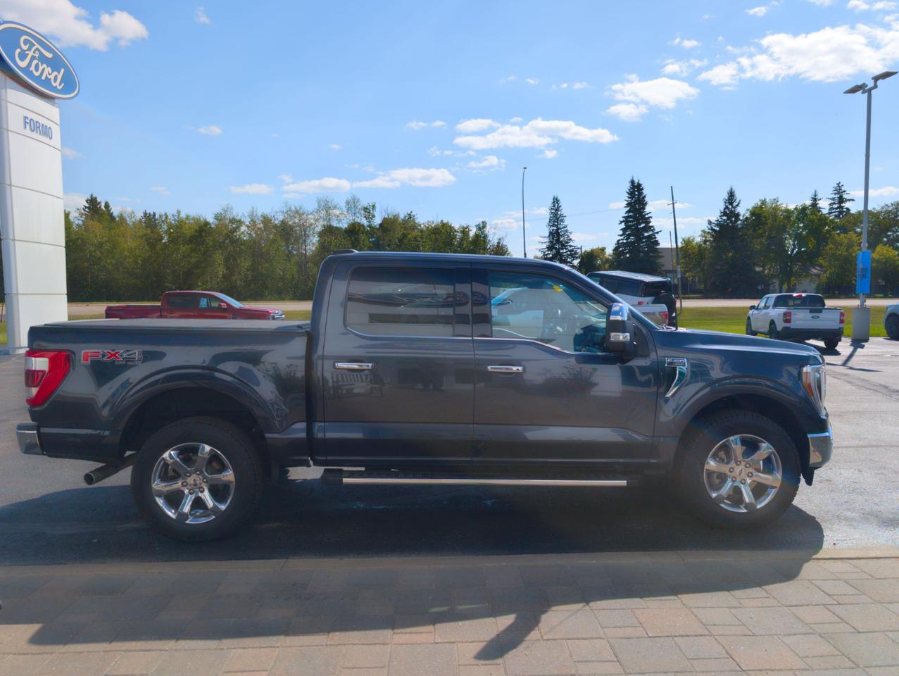 2022 Ford F-150 Lariat Photo4