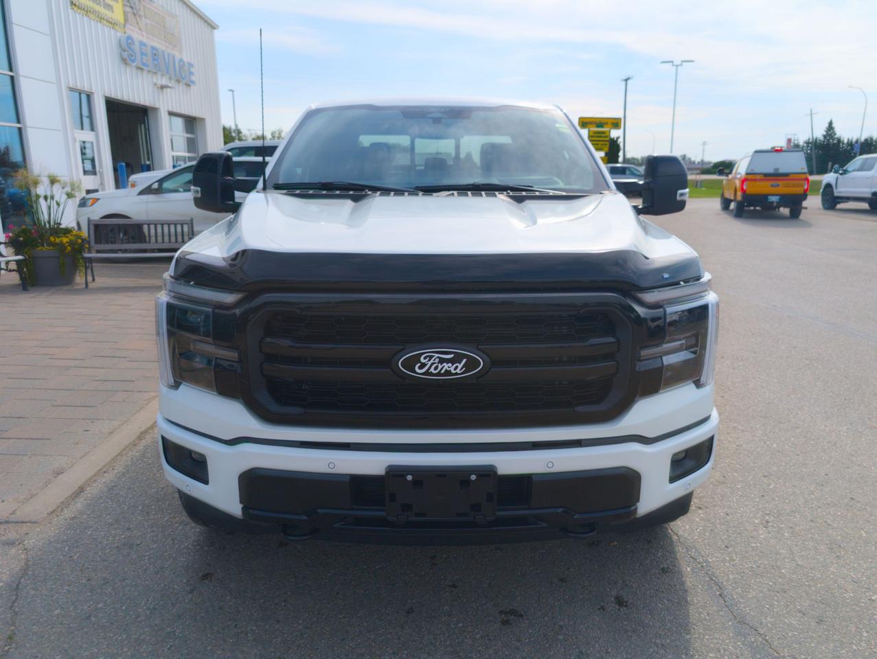 2026 Ford F-150 Lariat Photo2