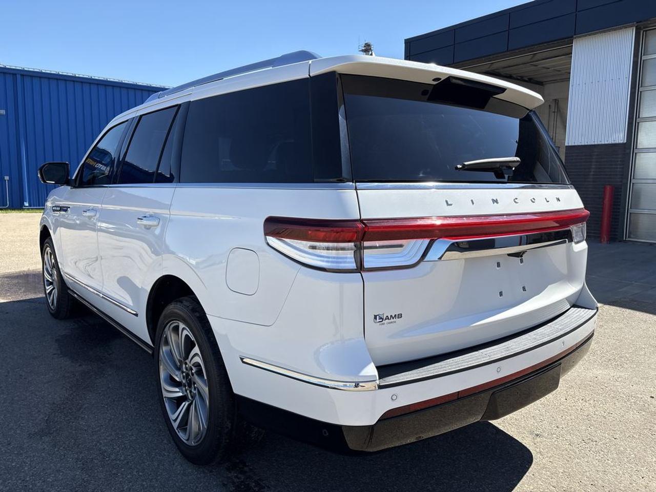 2022 Lincoln Navigator Reserve Photo4