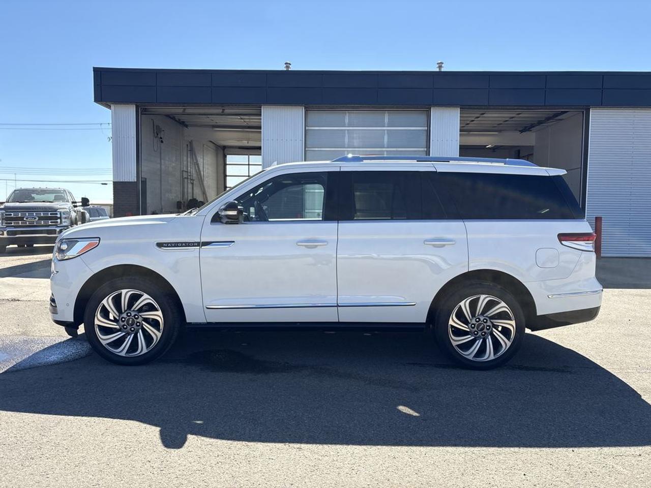 2022 Lincoln Navigator Reserve Photo3
