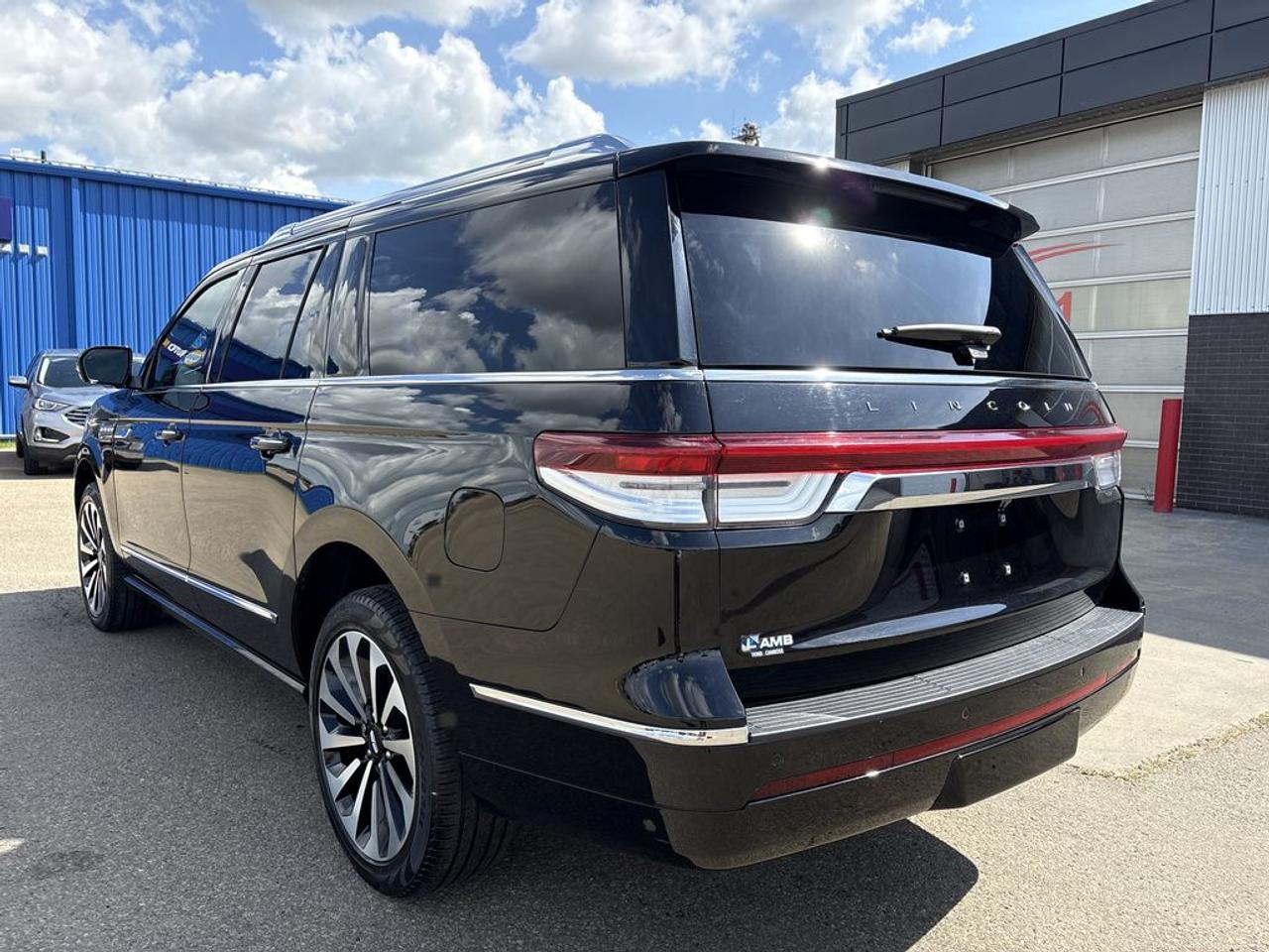 2024 Lincoln Navigator L Reserve Photo4
