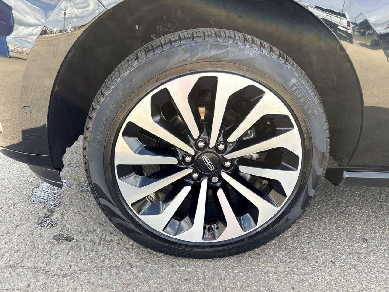 2024 Lincoln Navigator L Reserve Photo2