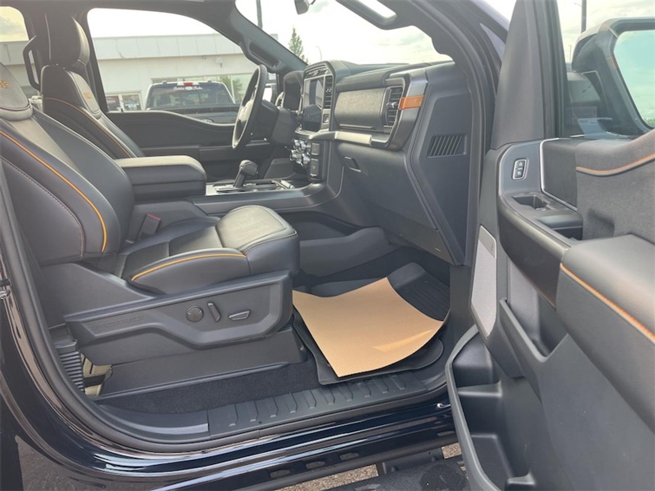 2026 Ford F-150 Tremor  - Leather Seats - Sunroof Photo5