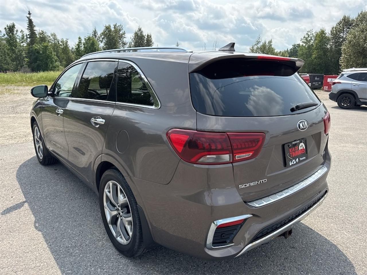 2019 Kia Sorento SX  Panoramic Sunroof- $229 B/W Photo