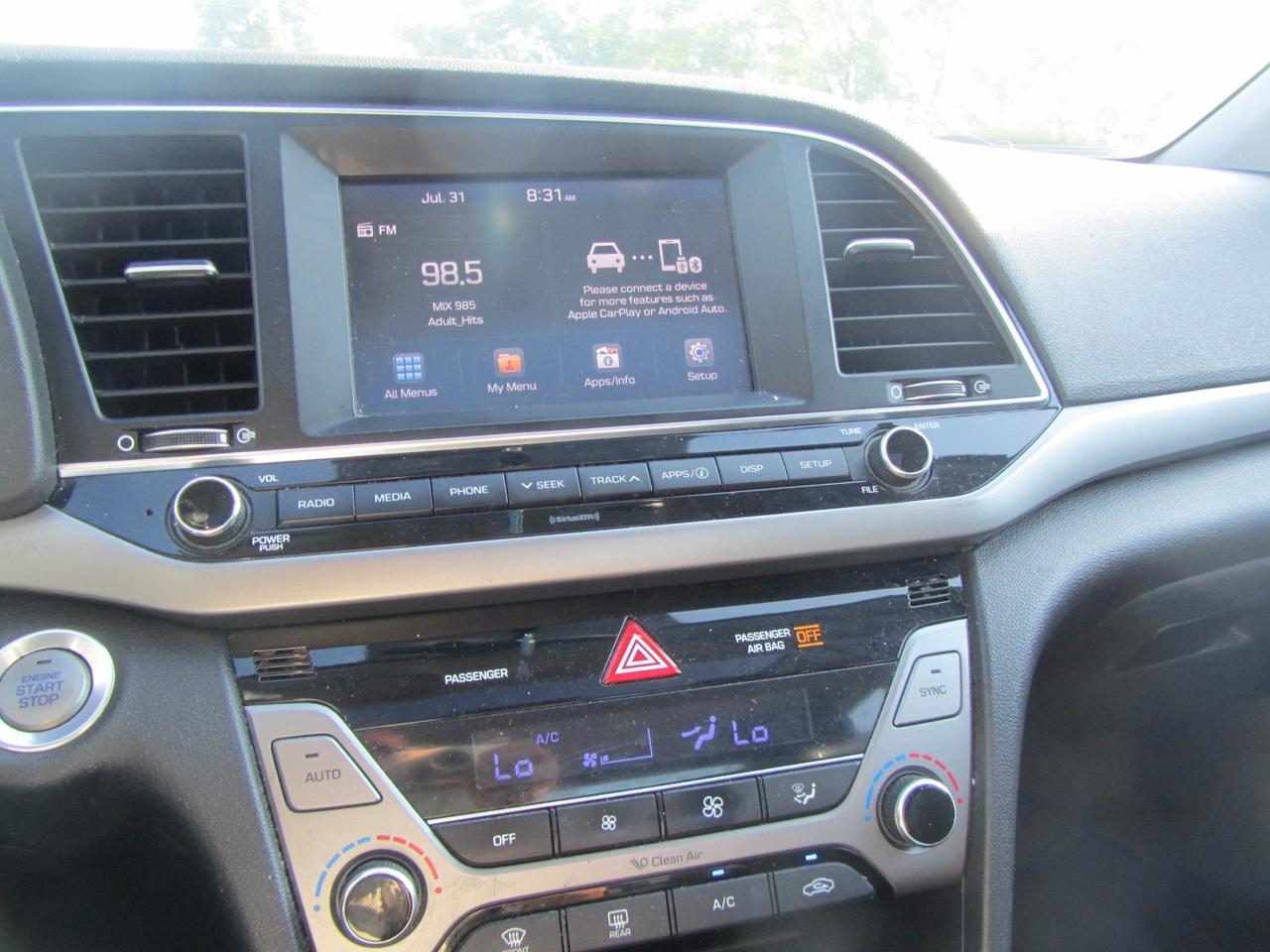 2017 Hyundai Elantra 4dr Sdn Auto GLS Photo