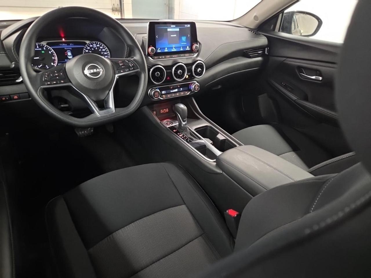 2024 Nissan Sentra SV CVT Photo