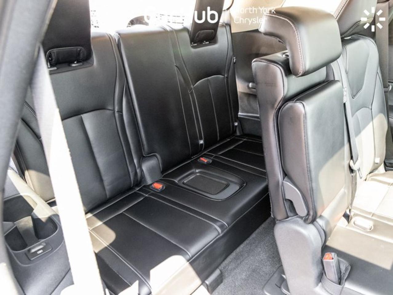 2024 Infiniti QX60 LUXE Apple CarPlay Android Auto Panoramic Roof Remote Start 7-Passenger Seats Photo