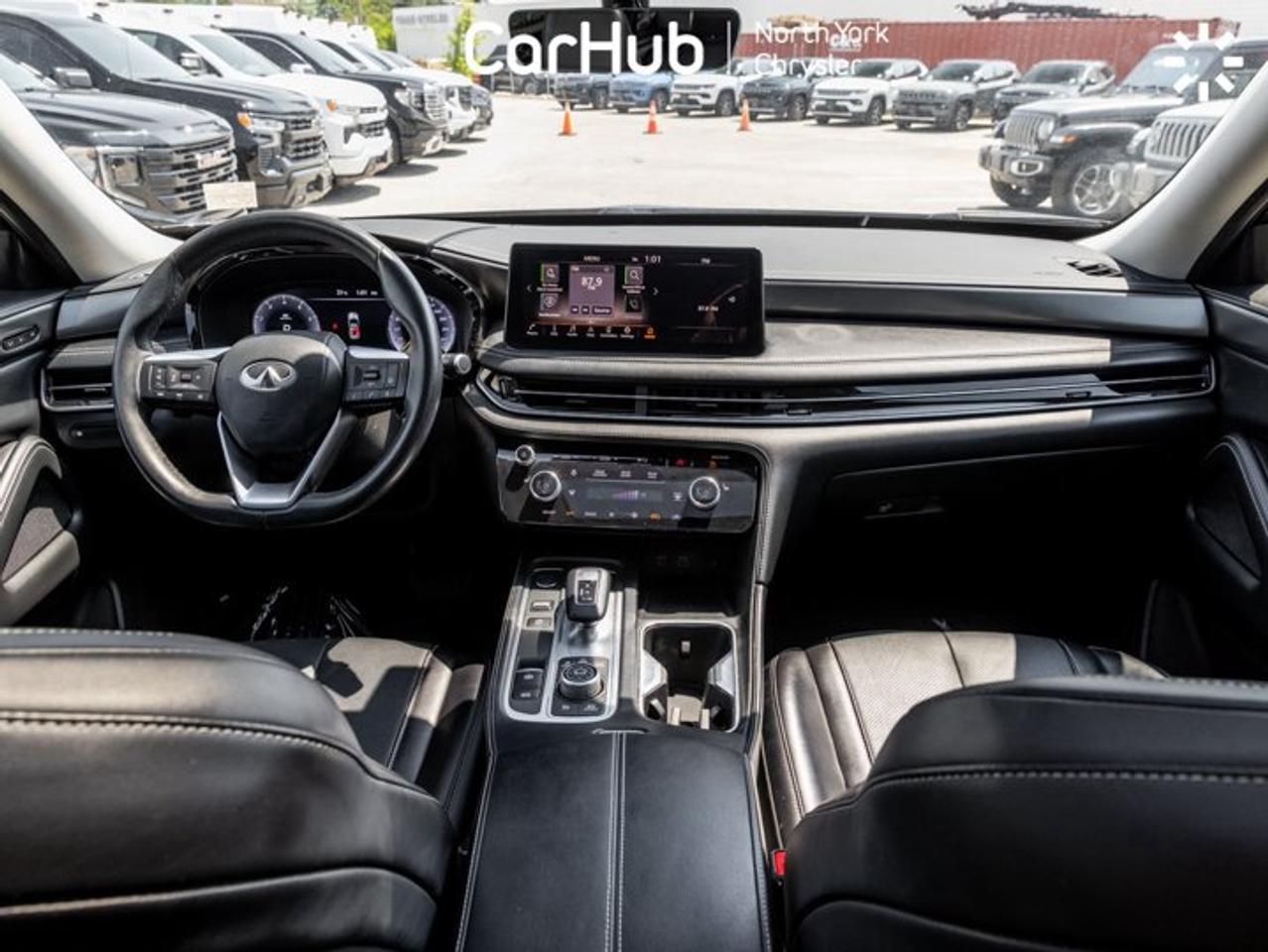 2024 Infiniti QX60 LUXE Apple CarPlay Android Auto Panoramic Roof Remote Start 7-Passenger Seats Photo
