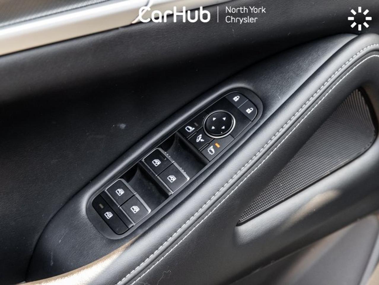 2024 Infiniti QX60 LUXE Apple CarPlay Android Auto Panoramic Roof Remote Start 7-Passenger Seats Photo