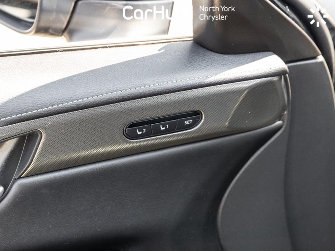 2024 Infiniti QX60 LUXE Apple CarPlay Android Auto Panoramic Roof Remote Start 7-Passenger Seats Photo