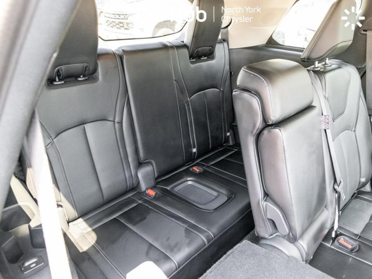 2024 Infiniti QX60 LUXE Apple CarPlay Android Auto Remote Start Power Memory Seats Panoramic Roof Photo