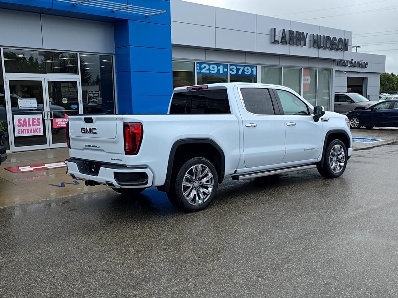 2026 GMC Sierra 1500 Crew Cab Short Box 4-Wheel Drive Denali Photo