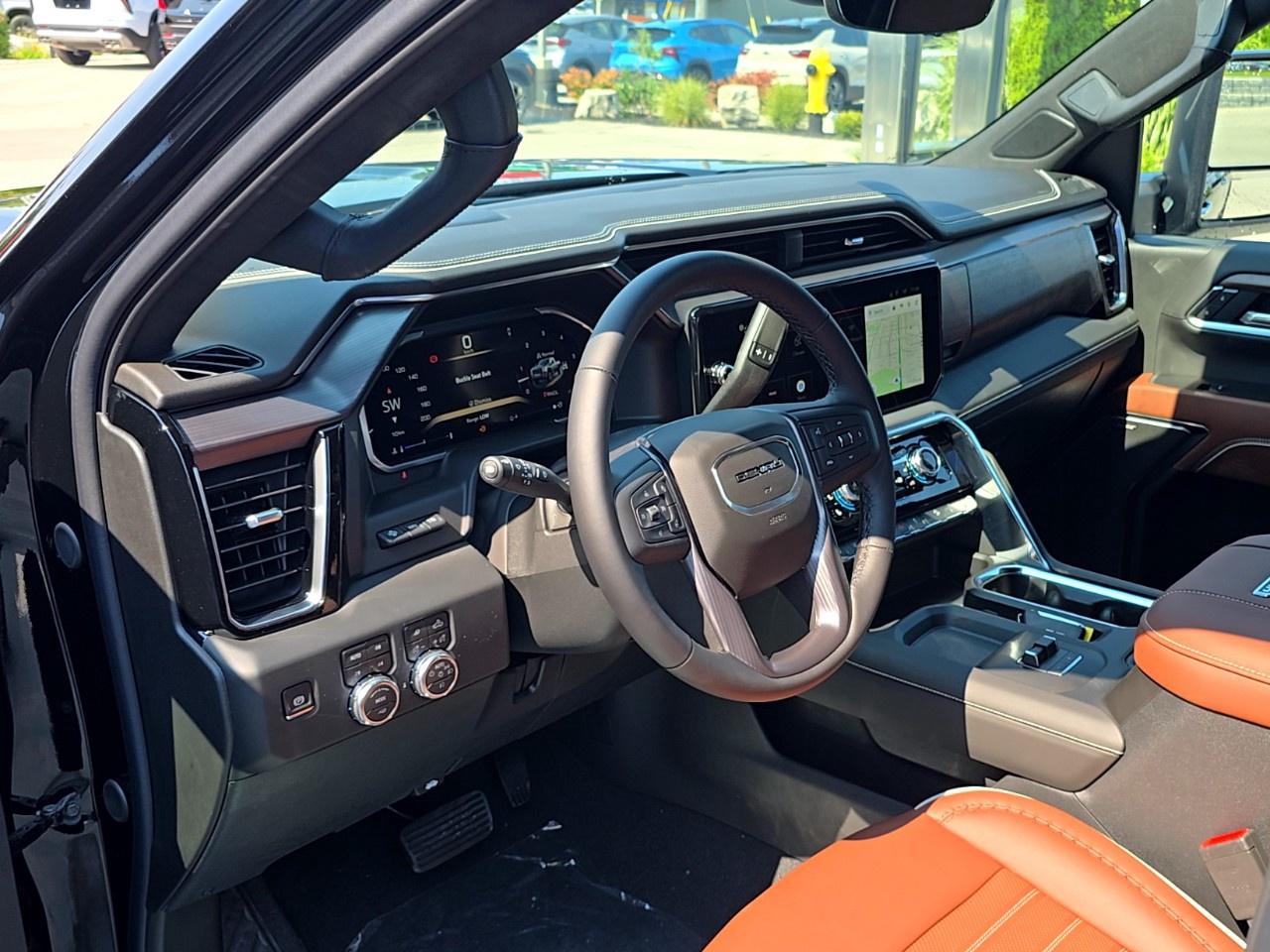 2026 GMC Sierra 2500 HD Crew Cab Standard Box 4-Wheel Drive Denali Ultimate Photo