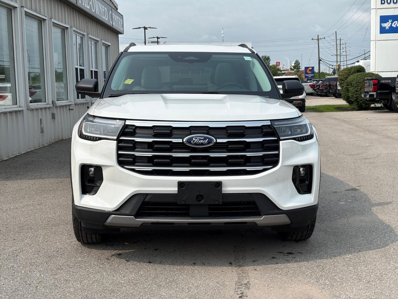 2026 Ford Explorer Active w/200A Pkg 4WD Photo3