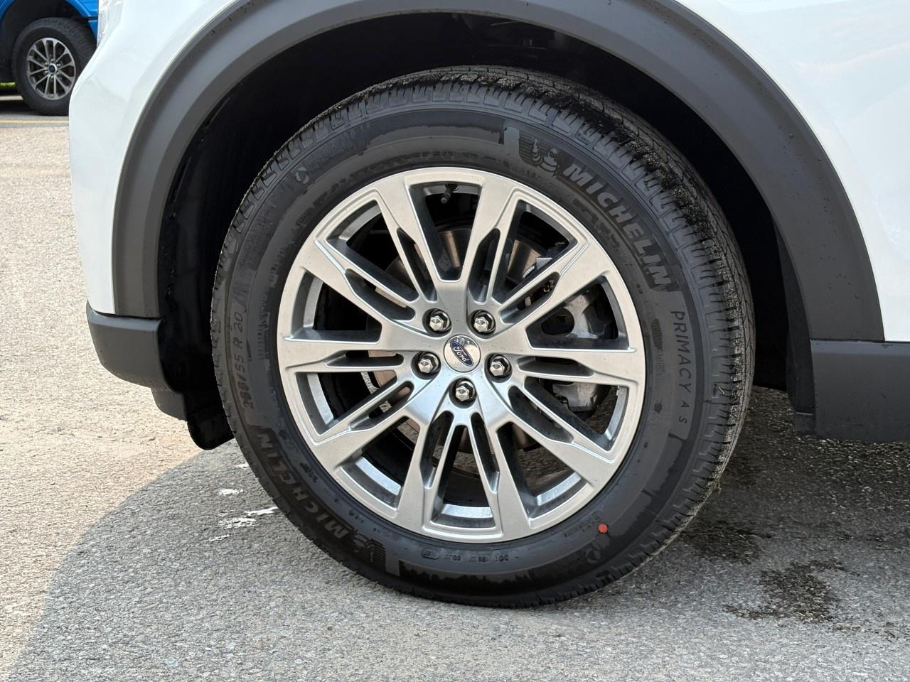 2026 Ford Explorer Active w/200A Pkg 4WD Photo