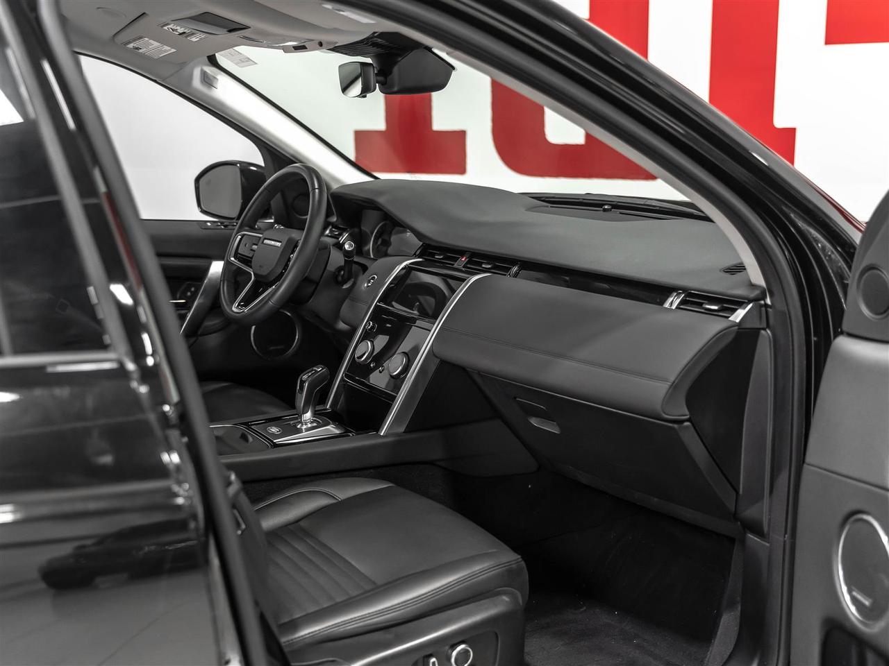 2023 Land Rover Discovery Sport SE|Black Pack|Accident Free|Ontario Vehicle|Adaptive Cruise Photo