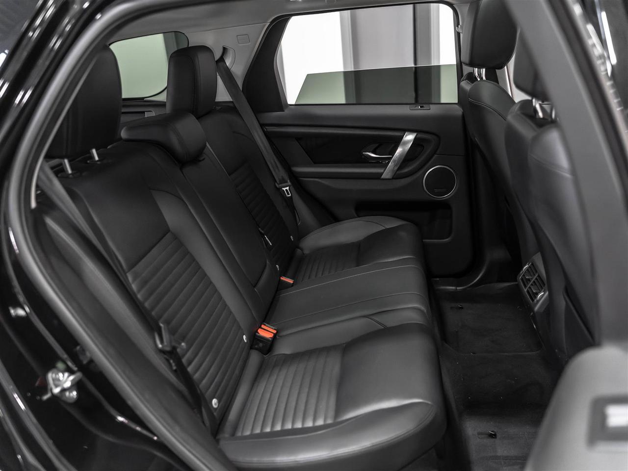 2023 Land Rover Discovery Sport SE|Black Pack|Accident Free|Ontario Vehicle|Adaptive Cruise Photo