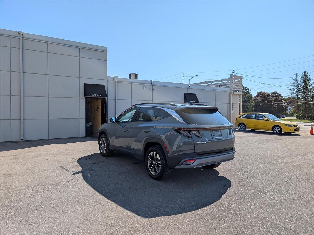 2025 Hyundai Tucson PREFERRED AWD - PANO ROOF - LEATHER - TREND PKG Photo