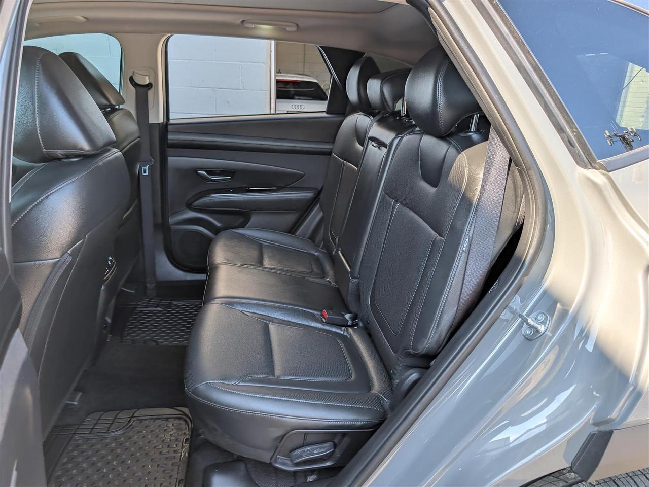 2025 Hyundai Tucson PREFERRED AWD - PANO ROOF - LEATHER - TREND PKG Photo