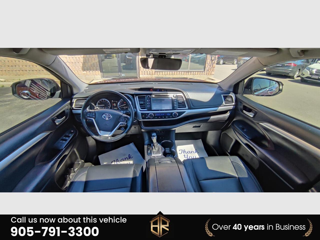 2017 Toyota Highlander XLE | Leather | Sun Roof | No Accidents Reported | Photo