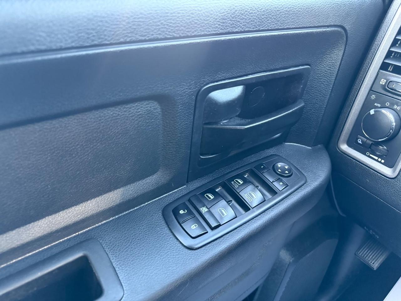 2017 RAM 1500 Express Photo