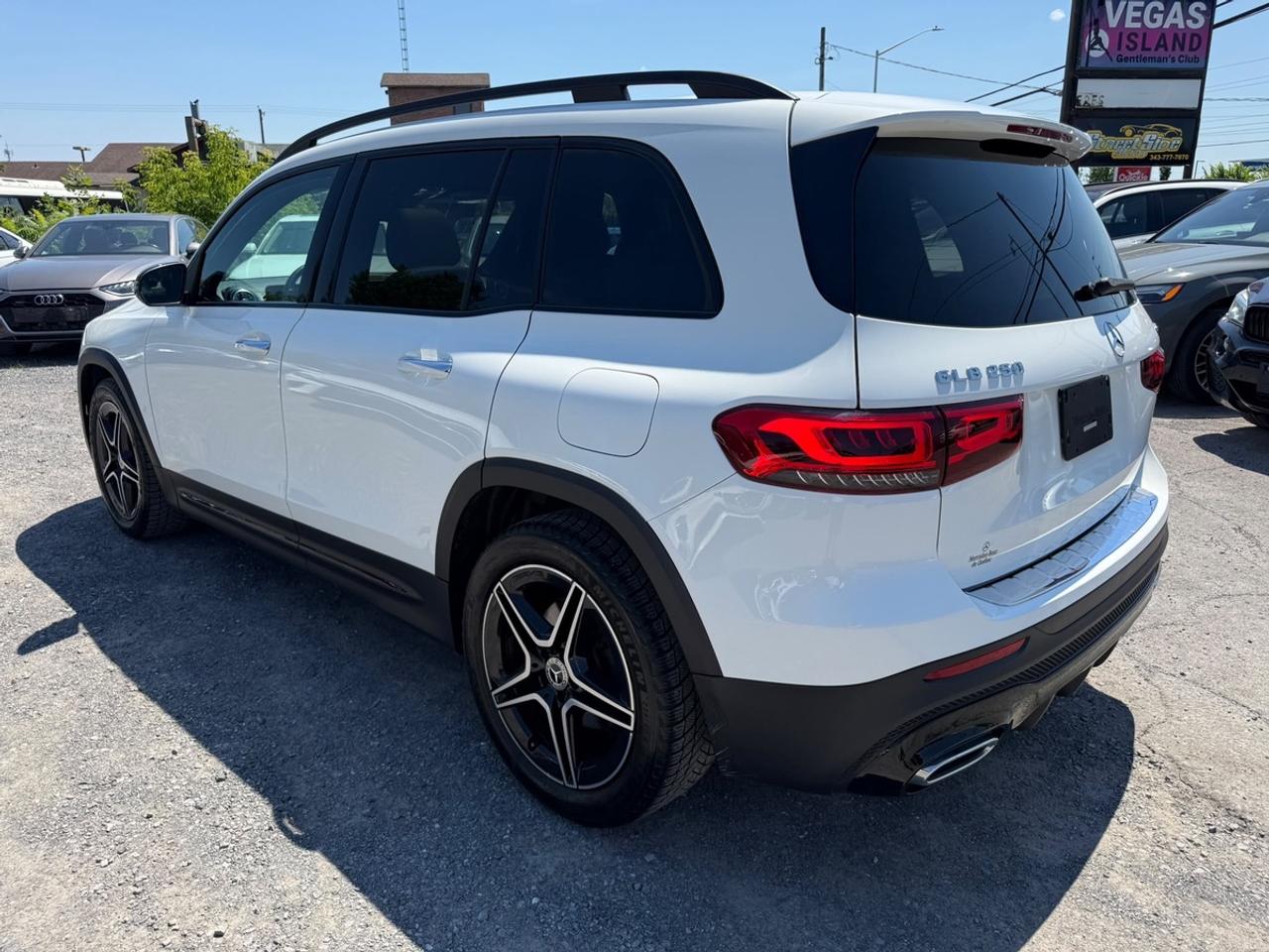 2020 Mercedes-Benz G-Class GLB 250 Photo