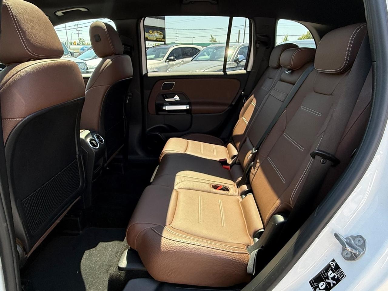 2020 Mercedes-Benz G-Class GLB 250 Photo