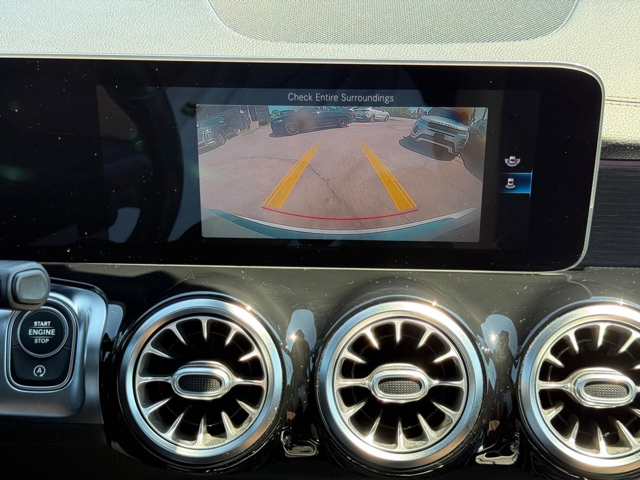 2020 Mercedes-Benz G-Class GLB 250 Photo