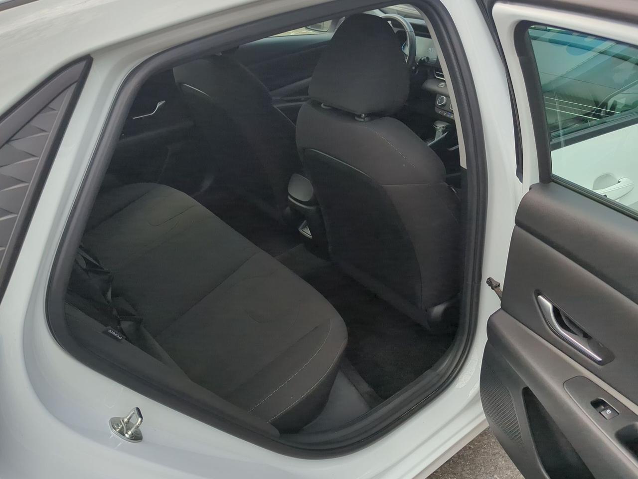 2024 Hyundai Elantra Preferred