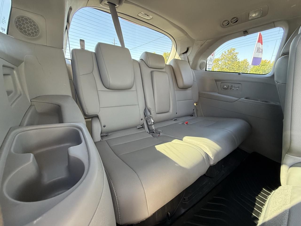 2016 Honda Odyssey Touring Photo