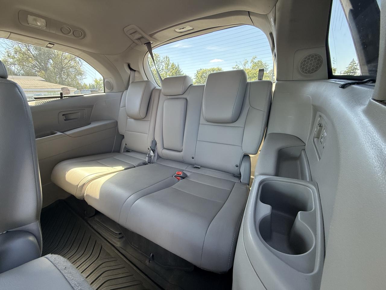 2016 Honda Odyssey Touring Photo
