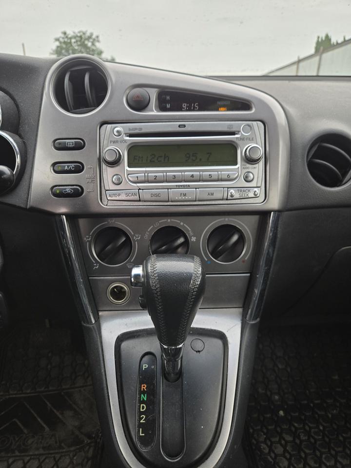 2008 Toyota Matrix XR Photo
